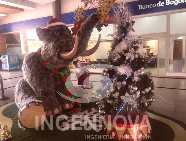 Mamut Navideño Animatrónico